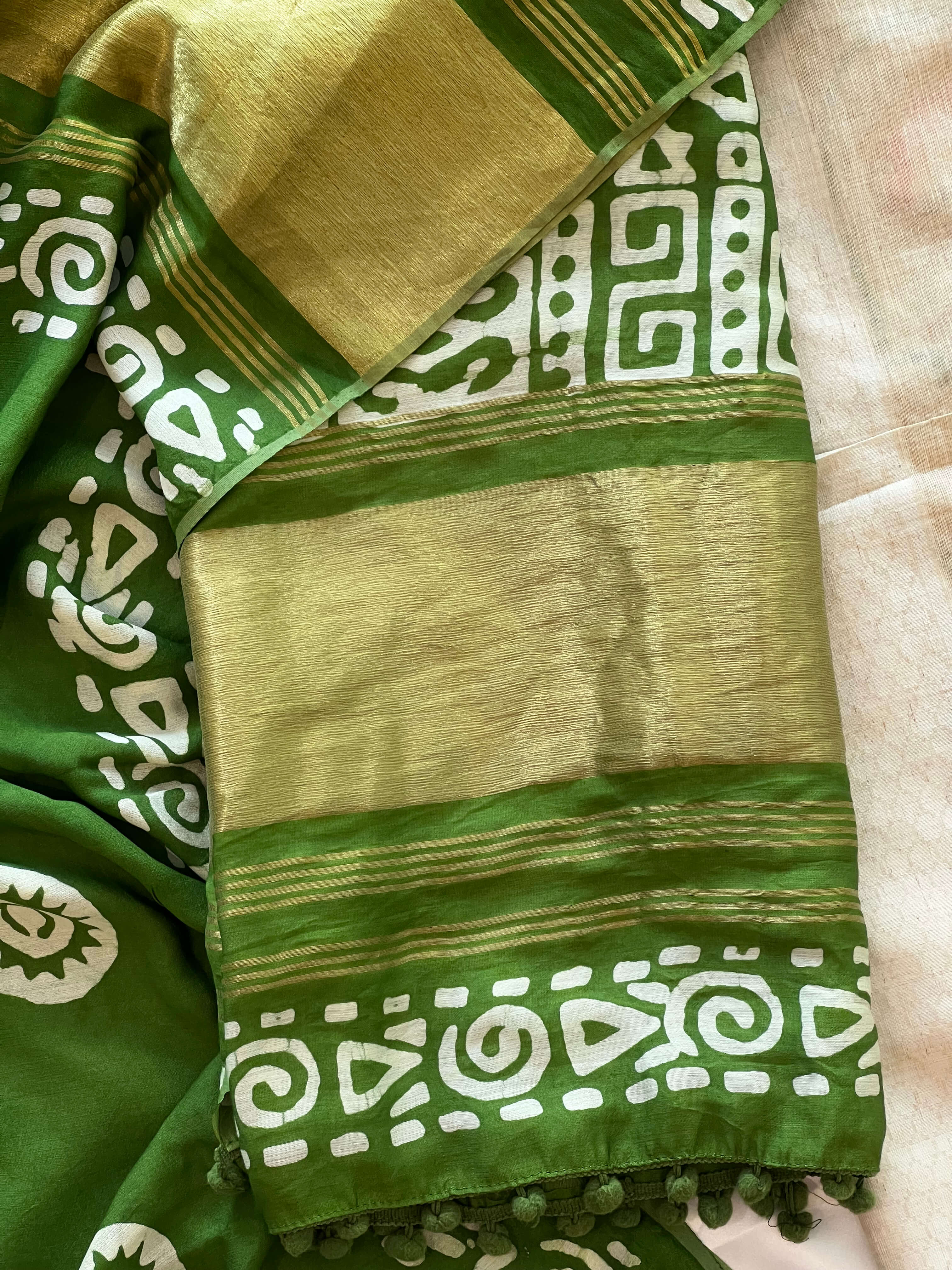 Semi Modal Mehandi Green